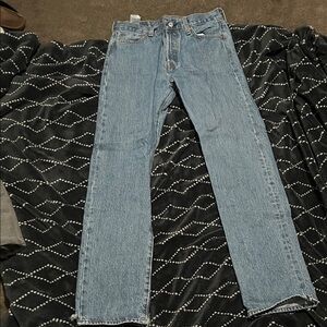 Men’s Levi’s 501s